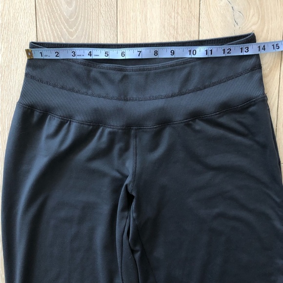 Mizuno Elite Lightweight Performance Flare Pants in Grey Size M Long - Picture 2 of 12